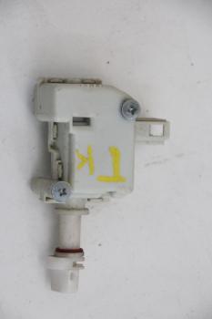Preview: Stellmotor ZV Tankklappe 1J6810773A VW GOLF 4