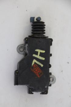 Preview: Stellmotor ZV hinten links 825510C201 Nissan SERENA C23