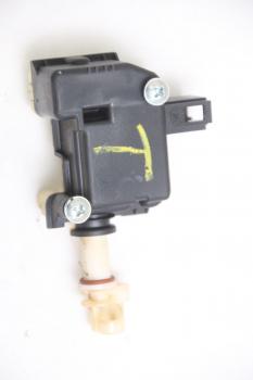 Preview: Stellmotor ZV Tankklappe 1K5959782 Skoda OCTAVIA 1U2