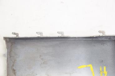 Preview: Rückleuchtenblende 7H0807321A VW T5 Kasten