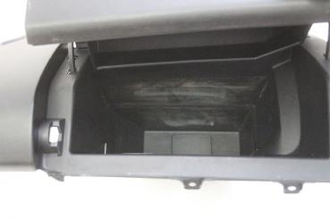 Preview: Handschuhkasten BP4K6404002 Mazda 3 BK