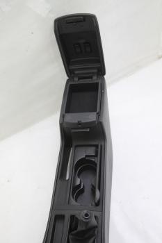 Preview: Mittelkonsole BN8P64420F02 Mazda 3 BK