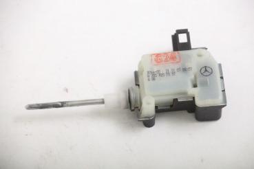 Stellmotor ZV Tankklappe 2038201997 Mercedes CLK C209