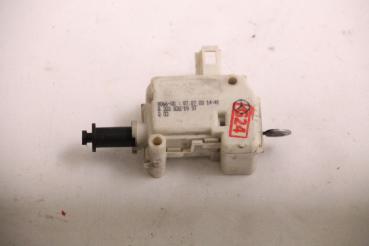 Stellmotor ZV Tankklappe 2038201997 Mercedes C-KLASSE S203
