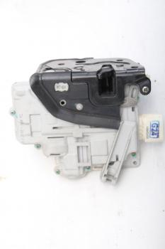 Preview: Türschloß hinten rechts 4F0839016A Audi A6 Avant C6