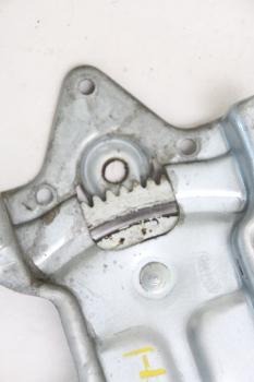 Preview: Fensterheber elektrisch hinten rechts 834043E000 Kia SORENTO 1 JC