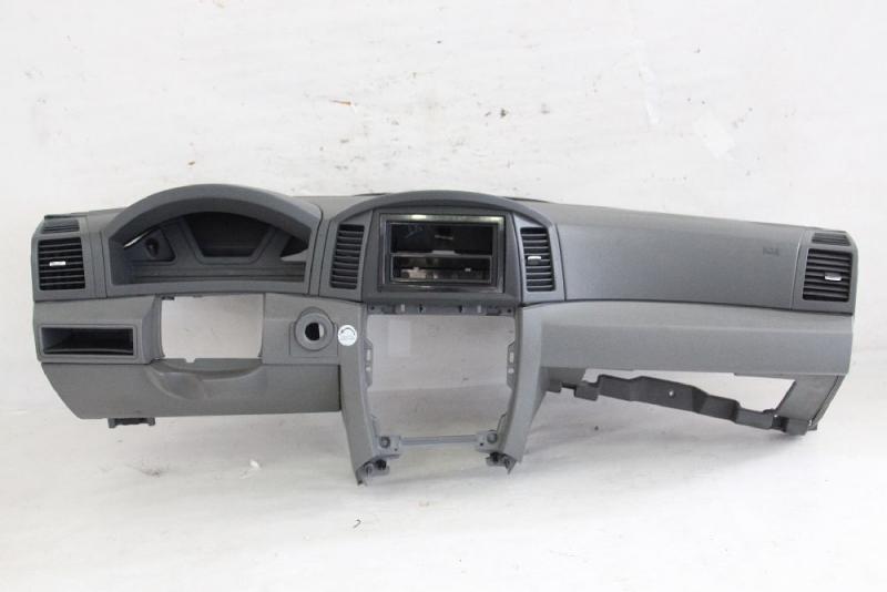 Armaturenbrett 5JY781D5AK Jeep GRAND CHEROKEE 3 WH WK