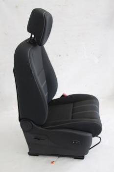 Preview: Sitz vorn rechts 873010007R Renault MEGANE 3 BZO