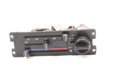 Schalter Heizung DA67A Mazda 121 1 DA