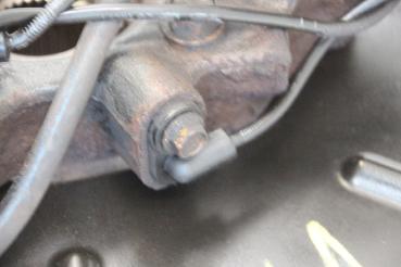 Preview: Achsschenkel vorn rechts 5085886AB Dodge AVENGER