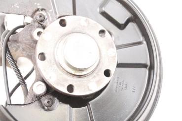 Preview: Achsschenkel hinten links 8E0505311AD Audi A4 Cabriolet 8H