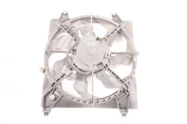 Ventilator (am Kühler) 977302B200 Hyundai SANTA FE 2 CM