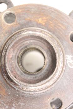 Preview: Achsschenkel vorn rechts 893407241S Audi 80 89