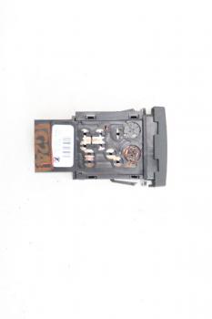 Preview: Schalter Sitzheizung BP4L66420 Mazda 3 BK