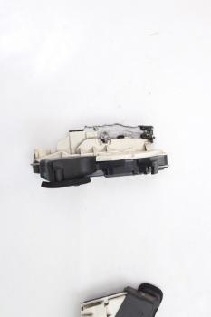 Preview: Türschloß vorn links 5K1837015B VW POLO 5 6R