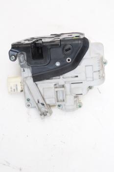 Preview: Türschloß hinten links 8E0839015AA Audi A4 Avant 8E B7