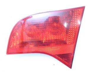 Rückleuchte links innen 8E9945093 Audi A4 Avant 8E B7