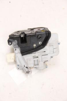 Türschloß hinten links 8E0839015AA Seat EXEO ST