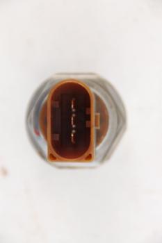 Preview: Diesel Verteilerrohr 03L906051 Seat EXEO ST