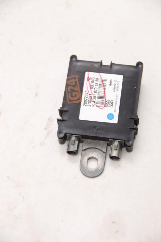 Antennenweiche 2518701889 Mercedes M-KLASSE W164