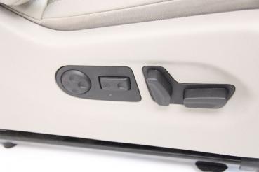 Preview: Sitz vorn rechts 8864A7 Citroen C5 Break RW