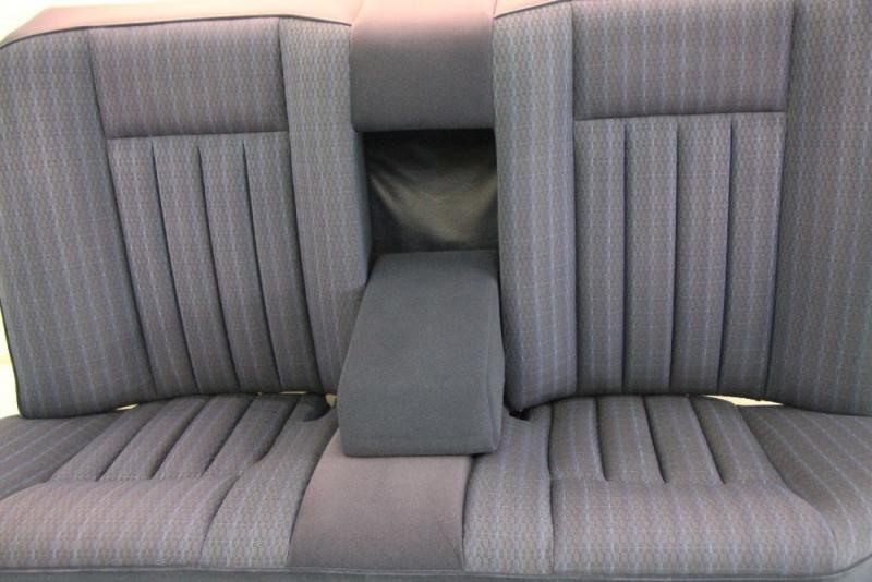 Preview: Sitzbank hinten A1249203546 Mercedes W124 Stufenheck