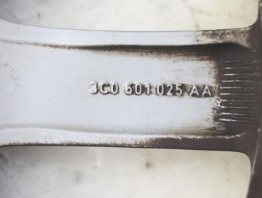 Preview: Felge Alu/Leichtmetall hinten rechts 3C0601025AA VW PASSAT Variant 3C