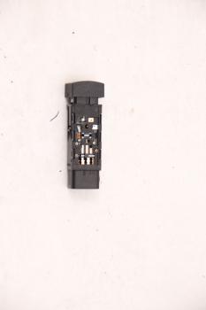 Schalter Scheibenheizung 621W05010 Kia SORENTO 1 JC