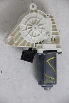 Preview: Fensterheber-Motor vorn rechts 1698281842 Mercedes B-KLASSE W245