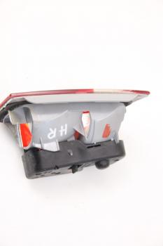 Preview: Rückleuchte rechts innen 63218364924 BMW 3er E46