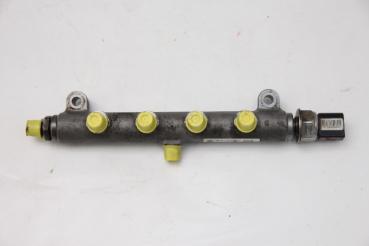 Diesel Verteilerrohr 057130089Q Audi A8 4H D4