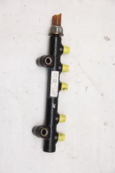 Diesel Verteilerrohr 9804776780 Ford FOCUS 3 Turnier