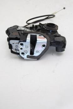 Türschloß vorn rechts 6903042220 Toyota RAV4 3 SA CA
