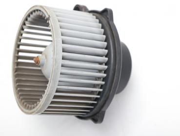 Preview: Heizgebläsemotor UR8361B10 Mazda BT 50 UN