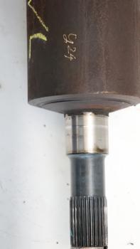 Preview: Antriebswelle vorn links 5066023AA Jeep CHEROKEE 2 KJ