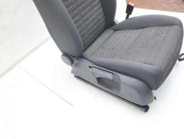 Preview: Sitz vorn rechts 1K4881106PA VW GOLF 5