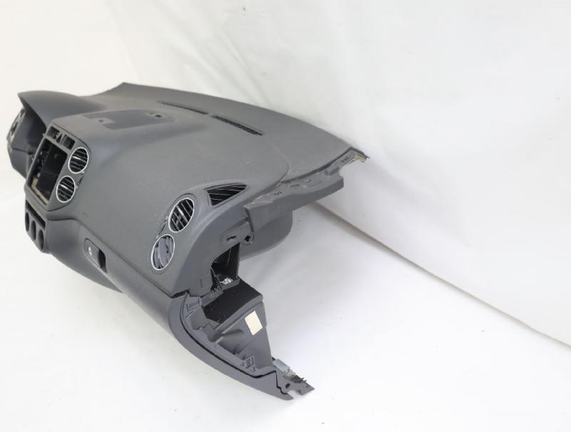 Preview: Armaturenbrett 5M1857001R VW GOLF PLUS