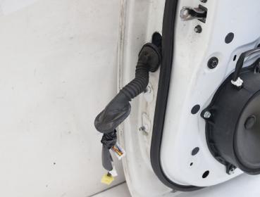 Preview: Tür vorn rechts H01004JKAA Nissan NAVARA D23
