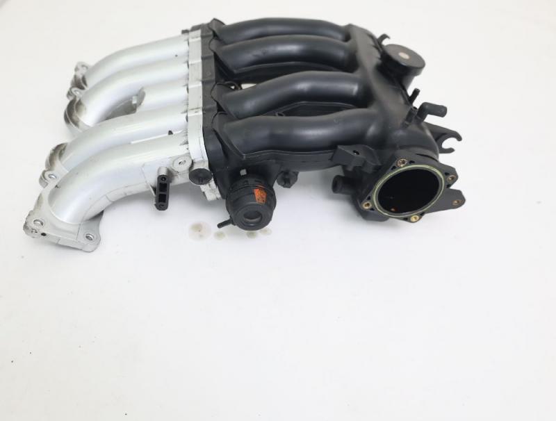 Preview: Ansaugkrümmer 06A133925 VW GOLF 4