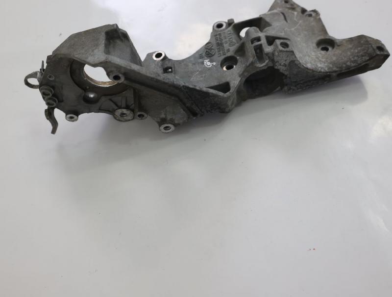 Aggregatehalter 03L903143Q VW CADDY 3 Kasten