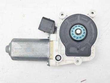 Fensterheber-Motor vorn links 0068204642 Mercedes VITO 2 W639