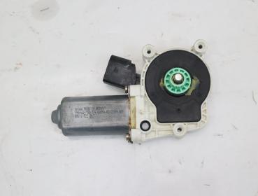 Preview: Fensterheber-Motor vorn links BMW 5er Touring (E61) (4.04-3.07) 525i