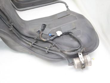 Preview: Kraftstofftank 4E0201021P Audi A8 D3 4E