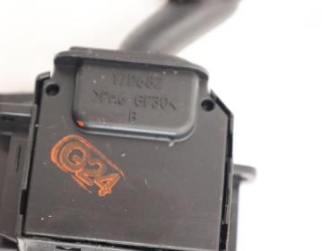 Preview: Schalter Blinker 17D682 Mazda 5 CR