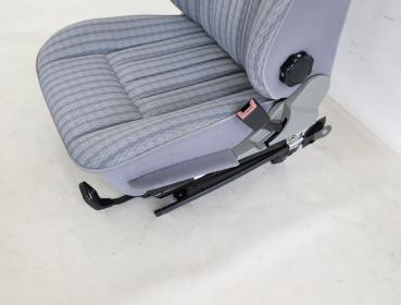 Preview: Sitz vorn rechts 1249104446 Mercedes W124 Stufenheck