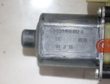 Preview: Fensterheber-Motor vorn rechts 5Q0959802B Skoda OCTAVIA 3 5E