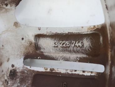 Preview: Felge Alu/Leichtmetall vorn links 13226744 Opel MERIVA A
