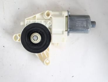 Preview: Fensterheber-Motor vorn rechts C13835101 Mercedes VITO 3 Kasten 447