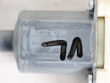 Preview: Fensterheber-Motor vorn links C13834101 Mercedes VITO 3 Kasten 447