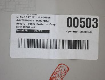 Preview: Abdeckung 4476906825 Mercedes VITO 3 Kasten 447